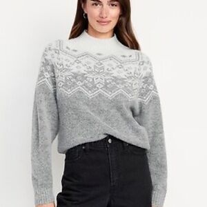 Old Navy Gray and White Turtleneck Sweater